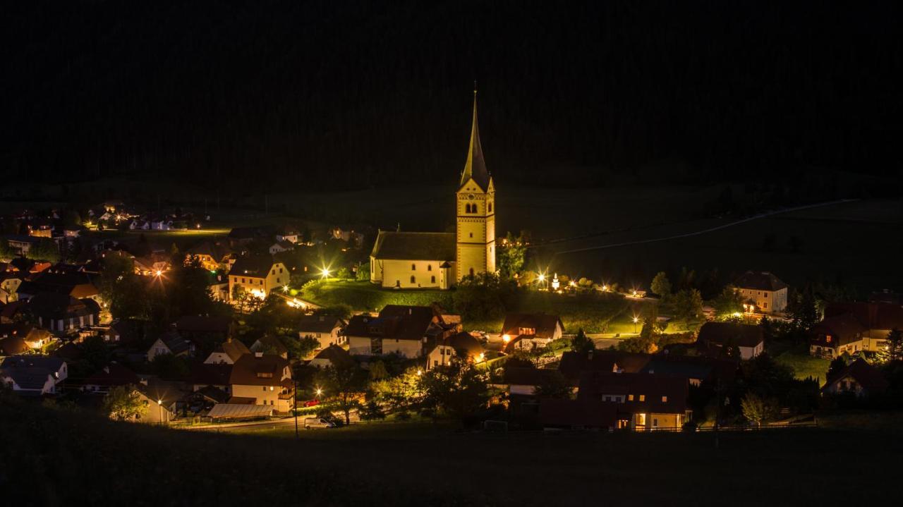 Camping Bella Austria Sankt Peter am Kammersberg Екстер'єр фото