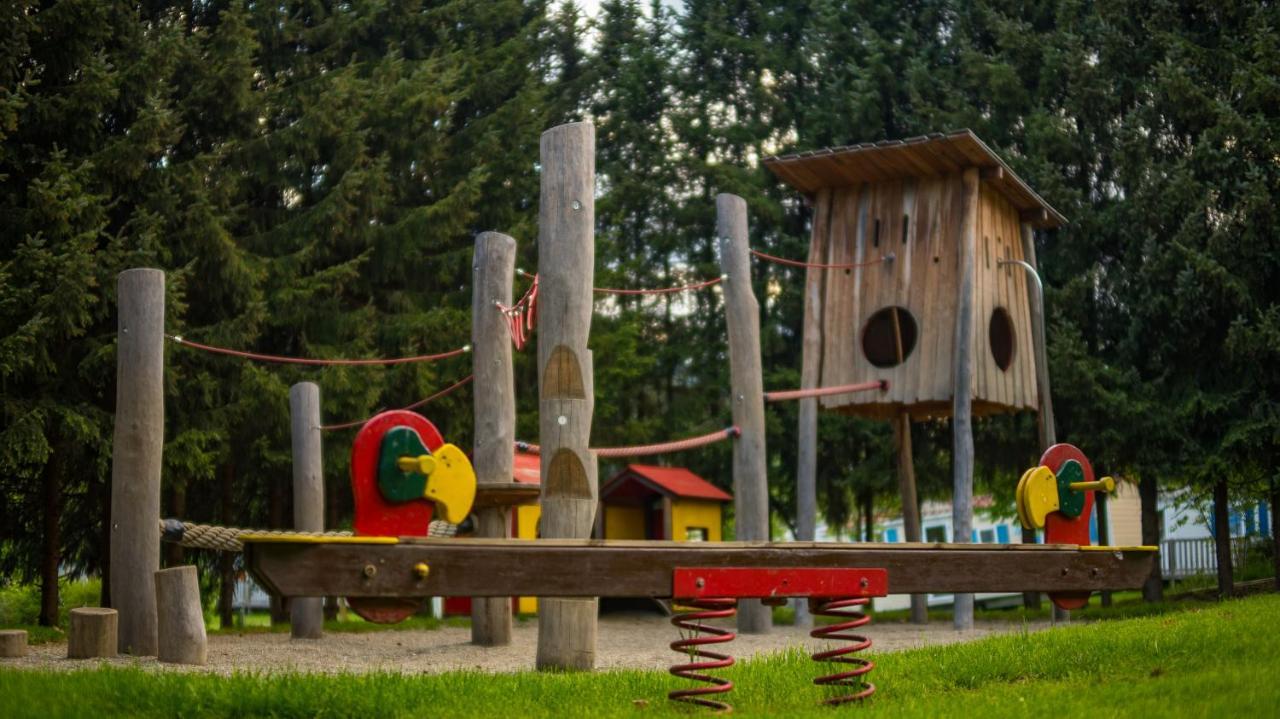 Camping Bella Austria Sankt Peter am Kammersberg Екстер'єр фото