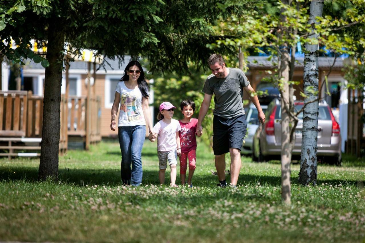 Camping Bella Austria Sankt Peter am Kammersberg Екстер'єр фото